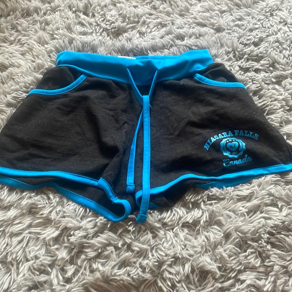 Niagara Falls Shorts